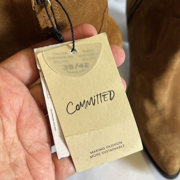 NWT MNG aka Mango “Larson” suede ankle boots - Picture 10 of 11